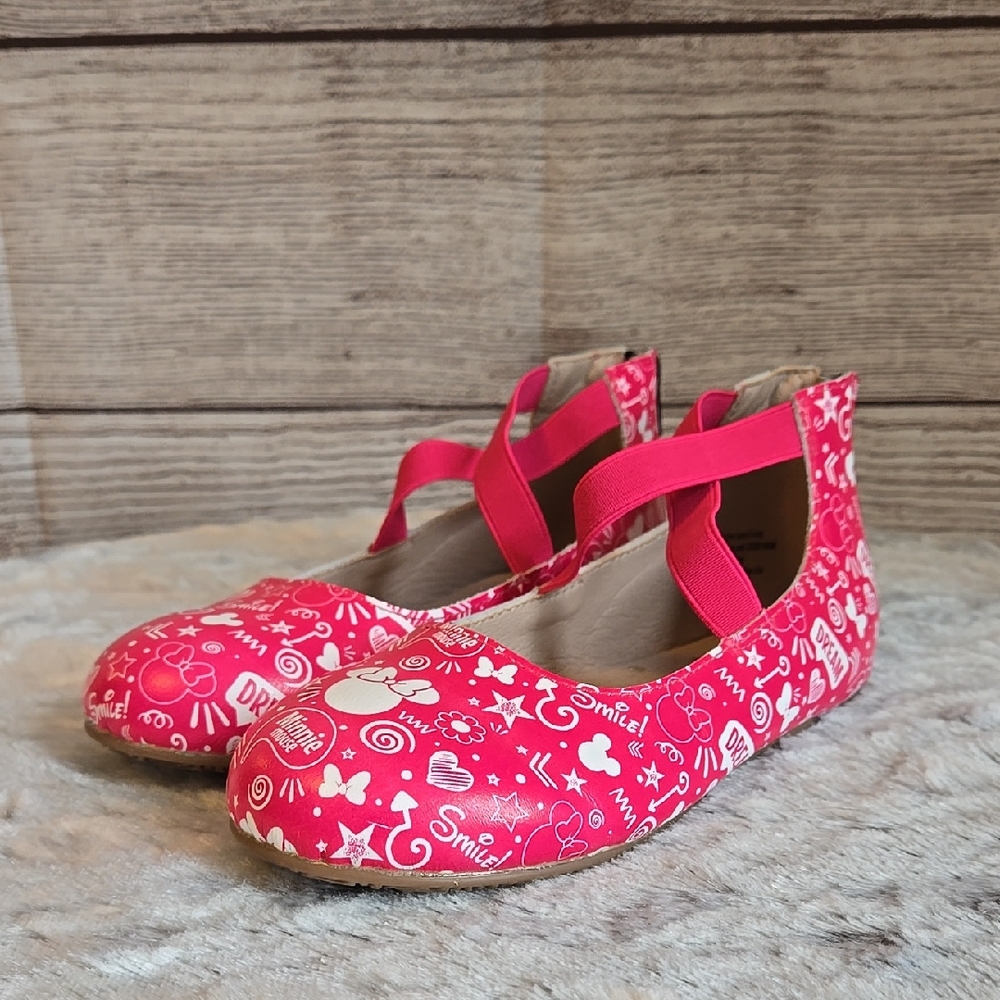 Monkey Feet Pink/White Disney Flat Shoes, Little Girls 6-7Y, Great Condition